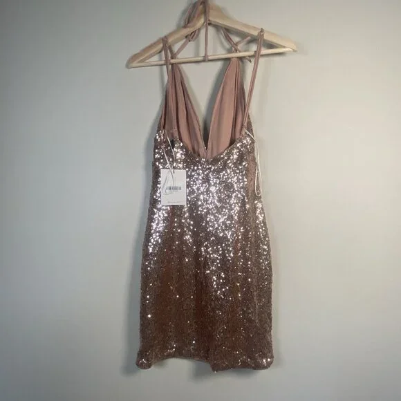 Hello Molly Sequin Halter Dress Size 6 HoCo Party Holiday Date Night Glitter NWT - Picture 3 of 12